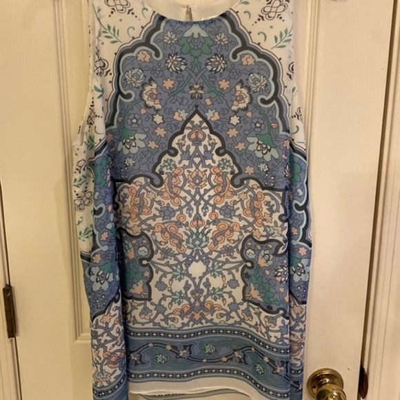 Max Studio Tops - NWOT Max Studio top size large